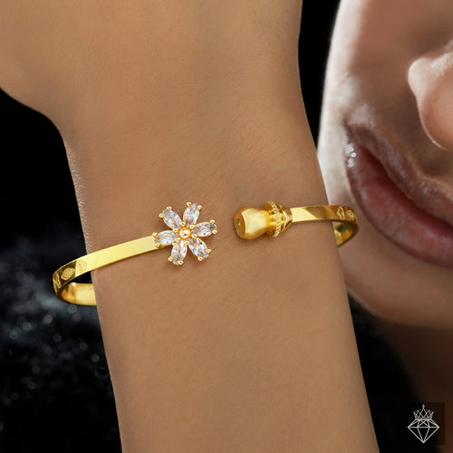 Anti-Tarnish Crystal Flower Bangle Bracelet (Adjustable Size)