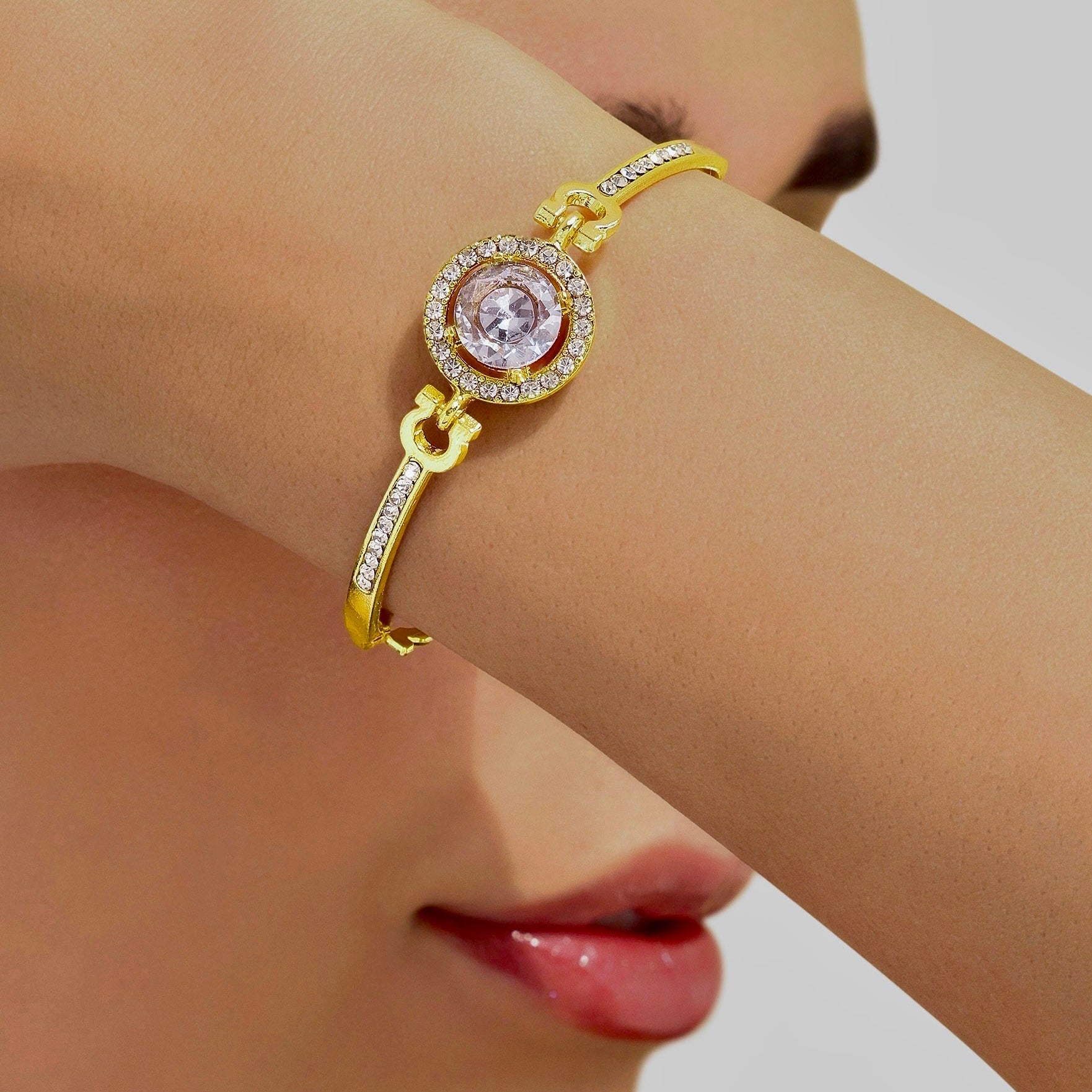 Anti-Tarnish Solitaire Bangle Bracelet (Adjustable Size)