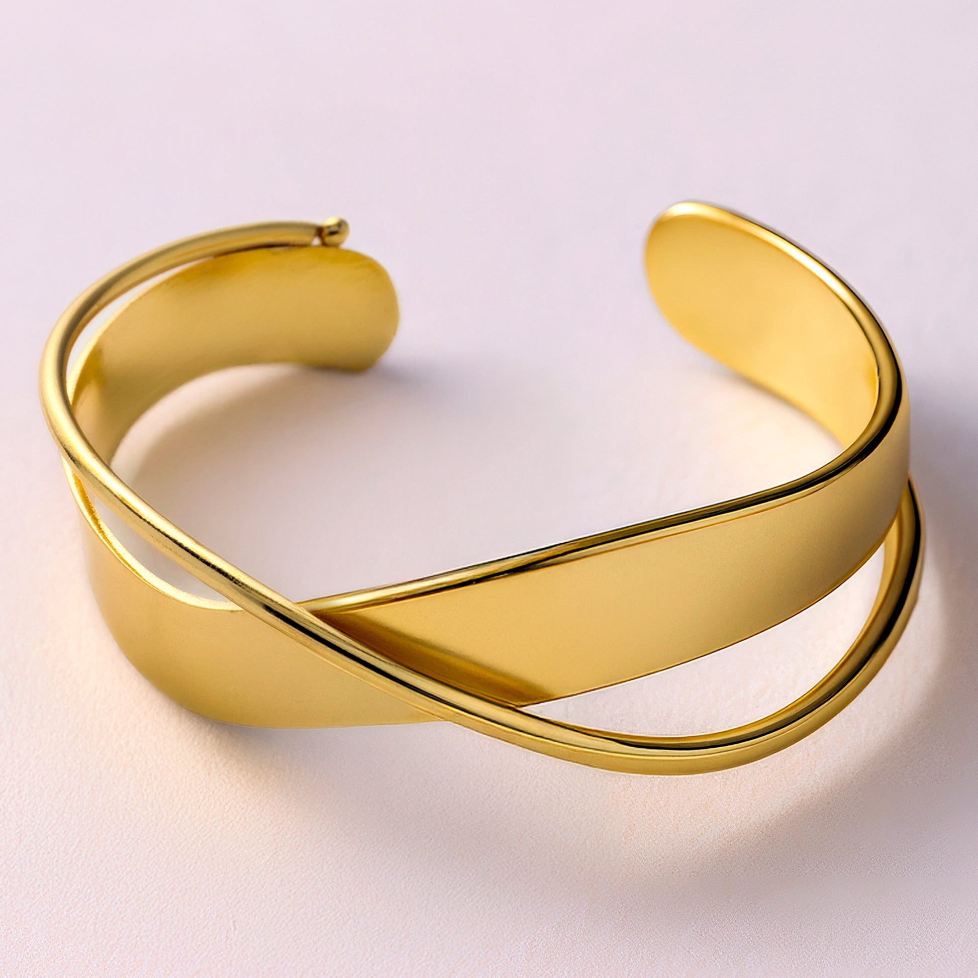 Anti-Tarnish Golden Bangle Bracelet (Adjustable Size)